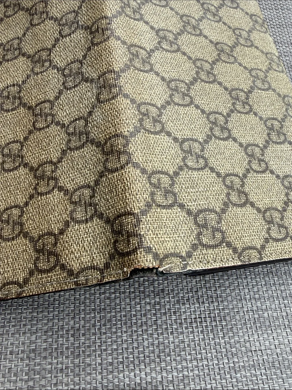 Vintage Gucci Beige/Brown GG Supreme Continental Wallet